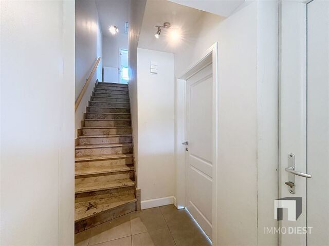 9057 afbeelding 4